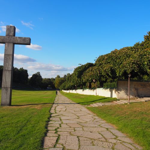 Kyrkogård, Skogskyrkogården, Stockholm, kv28, kors